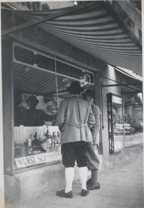 1952 May Anne BERNS Garmisch Fat_Happy Burgers